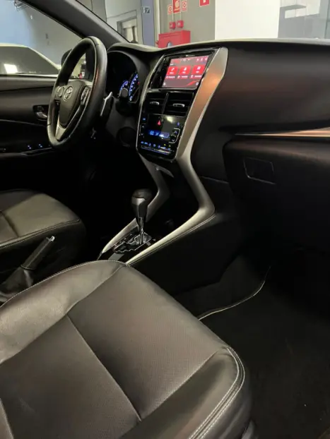 TOYOTA Yaris Hatch 1.5 16V 4P FLEX X WAY MULTIDRIVE AUTOM�TICO CVT, Foto 14