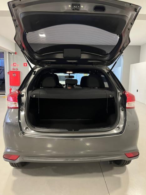 TOYOTA Yaris Hatch 1.5 16V 4P FLEX XL MULTIDRIVE AUTOM�TICO CVT, Foto 9