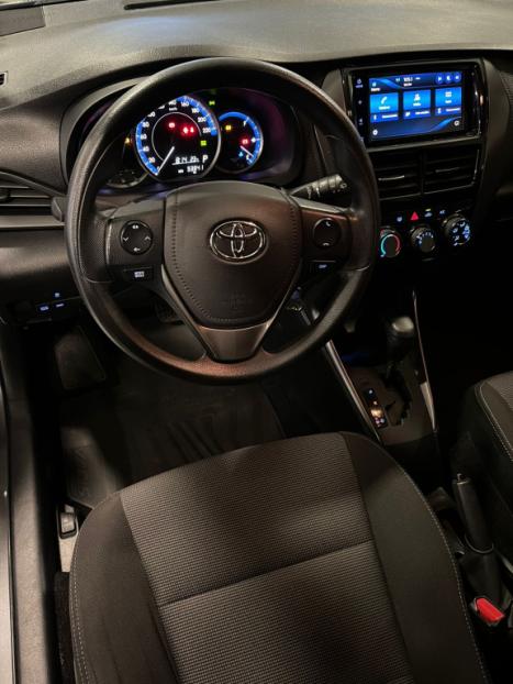 TOYOTA Yaris Hatch 1.5 16V 4P FLEX XL MULTIDRIVE AUTOM�TICO CVT, Foto 13