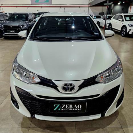 TOYOTA Yaris Hatch 1.3 16V 4P FLEX XL PLUS TECH MULTIDRIVE AUTOM�TICO CVT, Foto 2