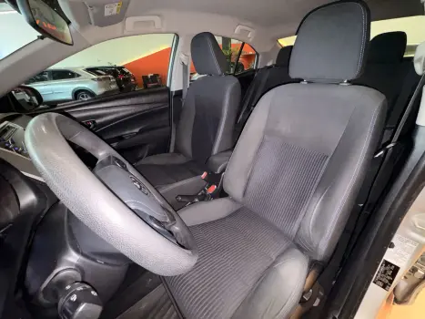TOYOTA Yaris Hatch 1.3 16V 4P FLEX XL MULTIDRIVE AUTOM�TICO CVT, Foto 12