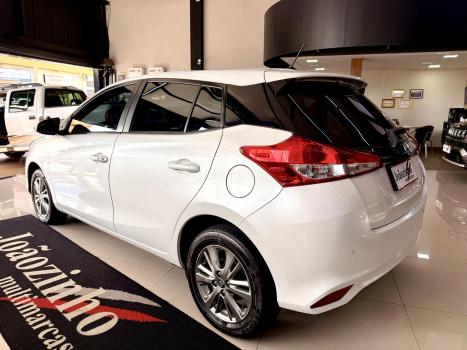 TOYOTA Yaris Hatch 1.5 16V 4P FLEX XL PLUS CONNECT MULTIDRIVE AUTOM�TICO CVT, Foto 7