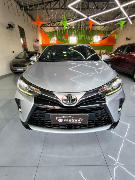 TOYOTA Yaris Hatch 1.5 16V 4P FLEX XLS MULTIDRIVE AUTOM�TICO CVT, Foto 3