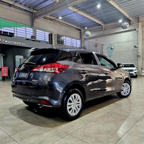TOYOTA Yaris Hatch 1.5 16V 4P FLEX XL MULTIDRIVE AUTOM�TICO CVT, Foto 4