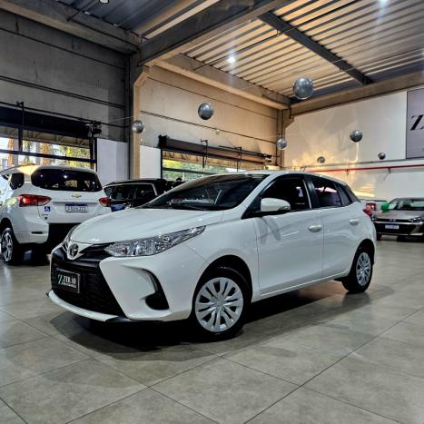 TOYOTA Yaris Hatch 1.5 16V 4P FLEX XL MULTIDRIVE AUTOM�TICO CVT, Foto 3