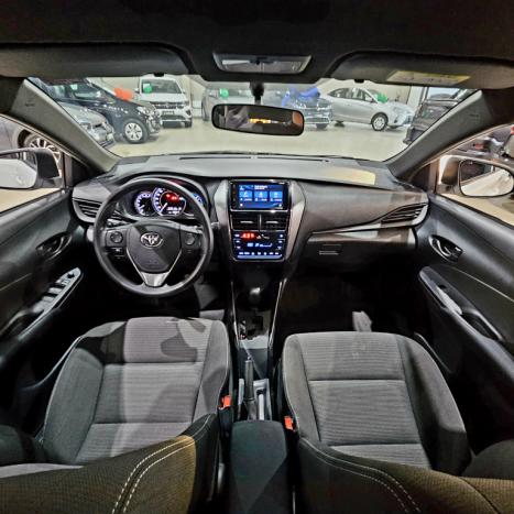 TOYOTA Yaris Hatch 1.5 16V 4P FLEX XL MULTIDRIVE AUTOM�TICO CVT, Foto 6