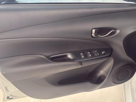 TOYOTA Yaris Hatch 1.5 16V 4P FLEX XS MULTIDRIVE AUTOM�TICO CVT, Foto 9