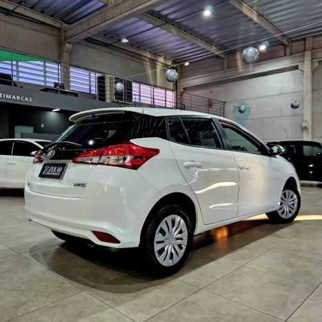 TOYOTA Yaris Hatch 1.5 16V 4P FLEX XL MULTIDRIVE AUTOM�TICO CVT, Foto 4