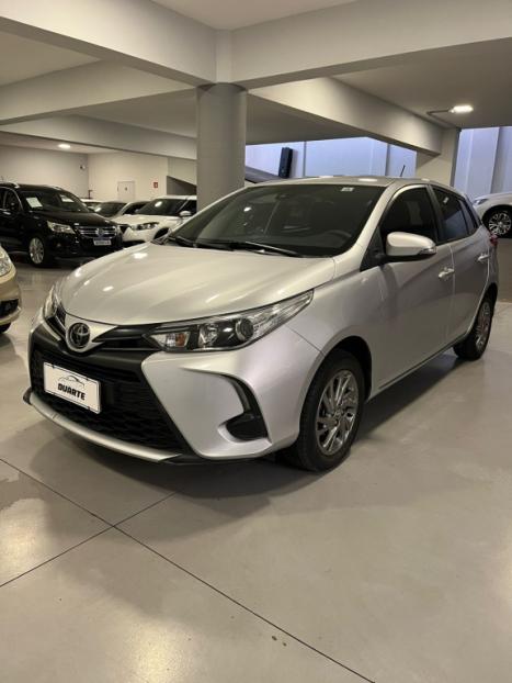 TOYOTA Yaris Hatch 1.5 16V 4P FLEX XS MULTIDRIVE AUTOM�TICO CVT, Foto 3