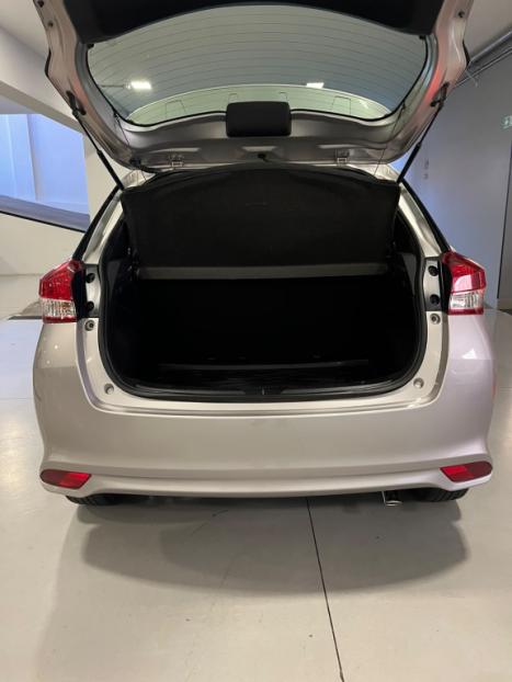 TOYOTA Yaris Hatch 1.5 16V 4P FLEX XL PLUS CONNECT MULTIDRIVE AUTOM�TICO CVT, Foto 9