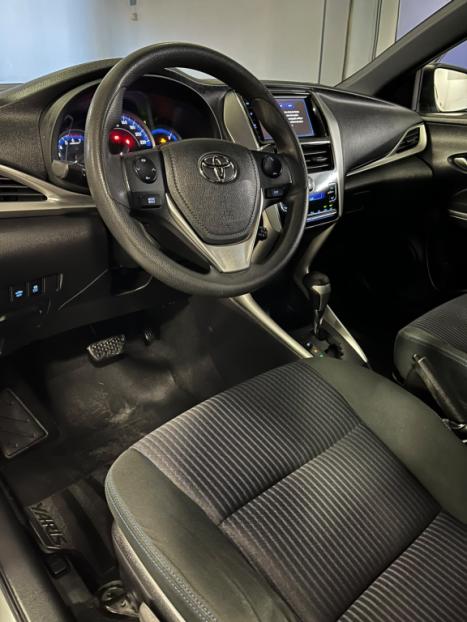 TOYOTA Yaris Hatch 1.5 16V 4P FLEX XL PLUS CONNECT MULTIDRIVE AUTOM�TICO CVT, Foto 13