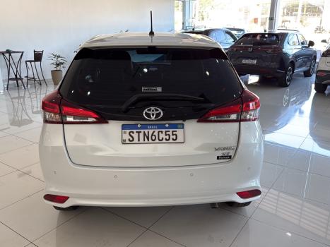 TOYOTA Yaris Hatch 1.5 16V 4P FLEX XS MULTIDRIVE AUTOM�TICO CVT, Foto 4