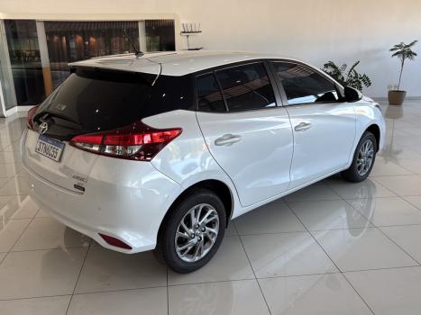 TOYOTA Yaris Hatch 1.5 16V 4P FLEX XS MULTIDRIVE AUTOM�TICO CVT, Foto 6
