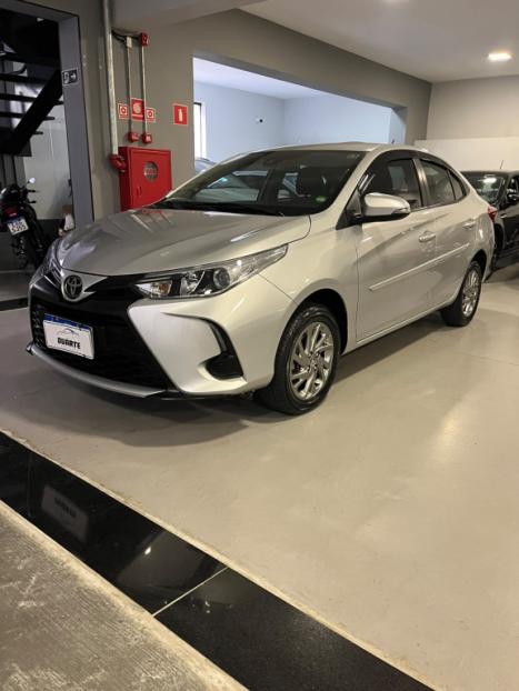 TOYOTA Yaris Hatch 1.5 16V 4P FLEX XS MULTIDRIVE AUTOM�TICO CVT, Foto 3