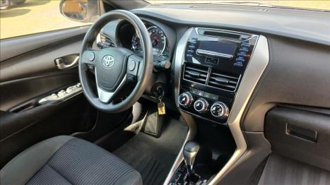 TOYOTA Yaris Hatch 1.3 16V 4P FLEX XL MULTIDRIVE AUTOM�TICO CVT, Foto 13