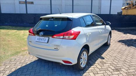 TOYOTA Yaris Hatch 1.3 16V 4P FLEX XL MULTIDRIVE AUTOM�TICO CVT, Foto 2