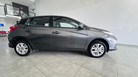TOYOTA Yaris Hatch 1.5 16V 4P FLEX XL PLUS CONNECT MULTIDRIVE AUTOM�TICO CVT, Foto 4