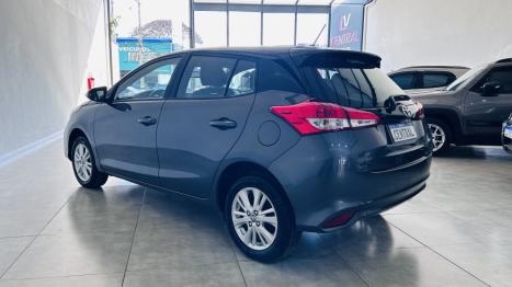 TOYOTA Yaris Hatch 1.5 16V 4P FLEX XL PLUS CONNECT MULTIDRIVE AUTOM�TICO CVT, Foto 8