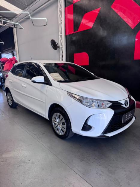 TOYOTA Yaris Hatch 1.5 16V 4P FLEX XL MULTIDRIVE AUTOM�TICO CVT, Foto 1