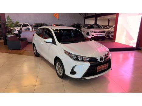 TOYOTA Yaris Hatch 1.5 16V 4P FLEX XS CONNECT MULTIDRIVE AUTOMÁTICO CVT, Foto 2