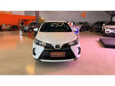 TOYOTA Yaris Hatch 1.5 16V 4P FLEX XS CONNECT MULTIDRIVE AUTOMÁTICO CVT, Foto 4