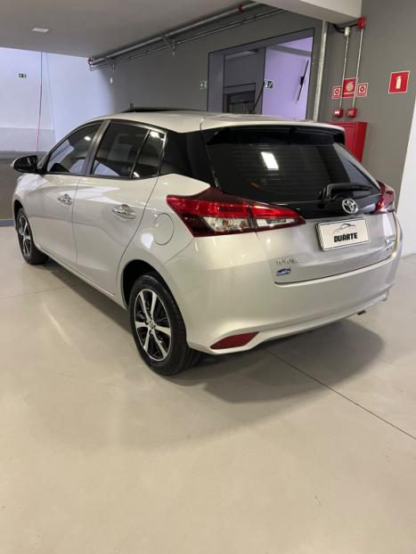 TOYOTA Yaris Hatch 1.5 16V 4P FLEX XLS MULTIDRIVE AUTOMÁTICO CVT, Foto 6