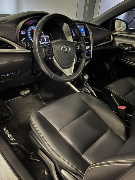 TOYOTA Yaris Hatch 1.5 16V 4P FLEX XLS MULTIDRIVE AUTOMÁTICO CVT, Foto 14