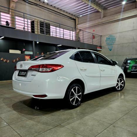 TOYOTA Yaris Sedan 1.5 16V 4P FLEX XL MULTIDRIVE AUTOM�TICO CVT, Foto 4