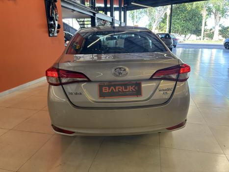TOYOTA Yaris Sedan 1.5 16V 4P FLEX XL MULTIDRIVE AUTOM�TICO CVT, Foto 8