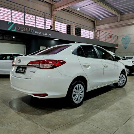 TOYOTA Yaris Sedan 1.5 16V 4P FLEX XL MULTIDRIVE AUTOM�TICO CVT, Foto 4