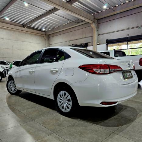 TOYOTA Yaris Sedan 1.5 16V 4P FLEX XL MULTIDRIVE AUTOM�TICO CVT, Foto 5