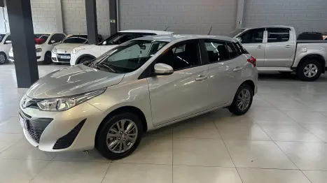 TOYOTA Yaris Sedan 1.3 16V 4P FLEX XL, Foto 6