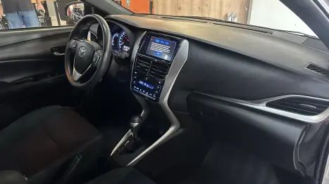 TOYOTA Yaris Sedan 1.3 16V 4P FLEX XL, Foto 7