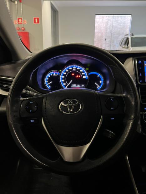 TOYOTA Yaris Sedan 1.5 16V 4P FLEX PLUS MULTIDRIVE AUTOM�TICO CVT, Foto 12
