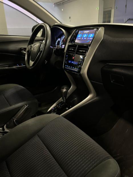 TOYOTA Yaris Sedan 1.5 16V 4P FLEX PLUS MULTIDRIVE AUTOM�TICO CVT, Foto 15