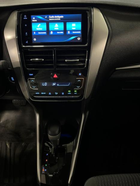 TOYOTA Yaris Sedan 1.5 16V 4P FLEX PLUS MULTIDRIVE AUTOM�TICO CVT, Foto 16
