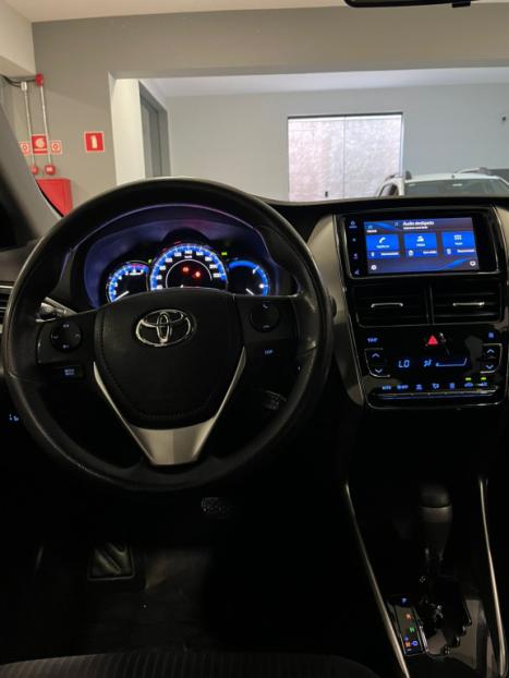 TOYOTA Yaris Sedan 1.5 16V 4P FLEX PLUS MULTIDRIVE AUTOM�TICO CVT, Foto 17