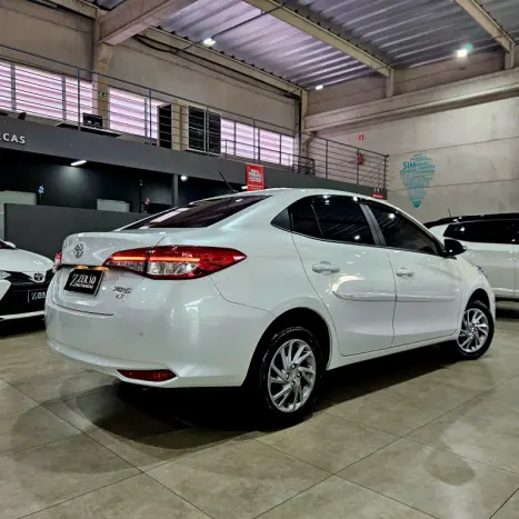 TOYOTA Yaris Sedan 1.5 16V 4P FLEX XS MULTIDRIVE AUTOM�TICO CVT, Foto 4