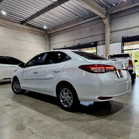 TOYOTA Yaris Sedan 1.5 16V 4P FLEX XS MULTIDRIVE AUTOM�TICO CVT, Foto 5