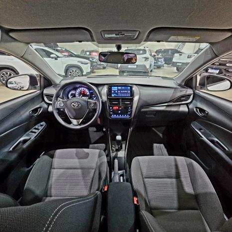 TOYOTA Yaris Sedan 1.3 16V 4P FLEX XL LIVE, Foto 6
