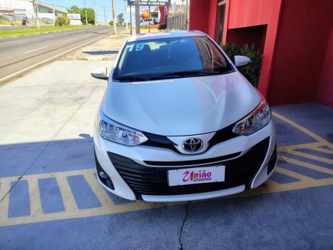 TOYOTA Yaris Sedan 1.5 16V 4P FLEX XL MULTIDRIVE AUTOM�TICO CVT, Foto 3