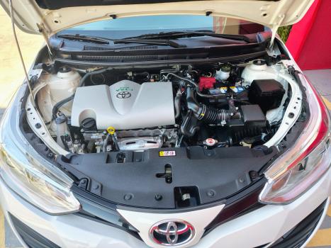 TOYOTA Yaris Sedan 1.5 16V 4P FLEX XL MULTIDRIVE AUTOM�TICO CVT, Foto 13