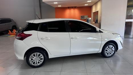 TOYOTA Yaris Sedan 1.3 16V 4P FLEX XL LIVE, Foto 4