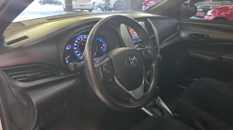 TOYOTA Yaris Sedan 1.3 16V 4P FLEX XL LIVE, Foto 16