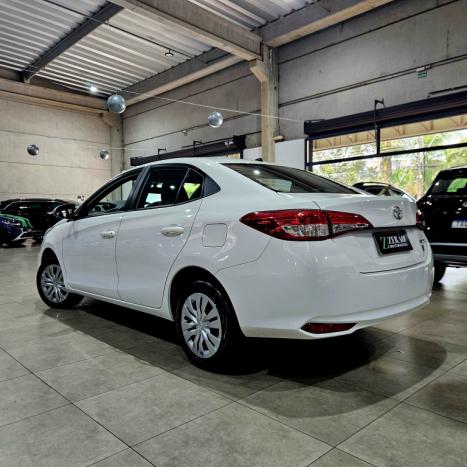 TOYOTA Yaris Sedan 1.5 16V 4P FLEX XL MULTIDRIVE AUTOM�TICO CVT, Foto 5