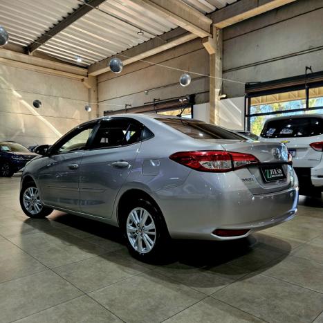 TOYOTA Yaris Sedan 1.5 16V 4P FLEX XL MULTIDRIVE AUTOM�TICO CVT, Foto 5