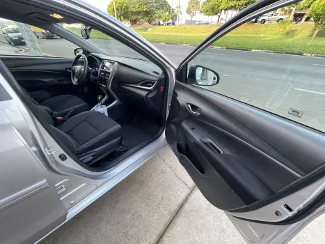 TOYOTA Yaris Sedan 1.5 16V 4P FLEX XL PLUS CONNECT MULTIDRIVE AUTOM�TICO CVT, Foto 16
