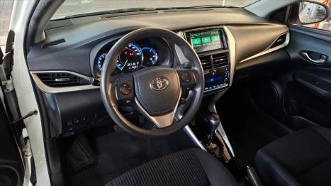TOYOTA Yaris Sedan 1.5 16V 4P FLEX XL MULTIDRIVE AUTOM�TICO CVT, Foto 8