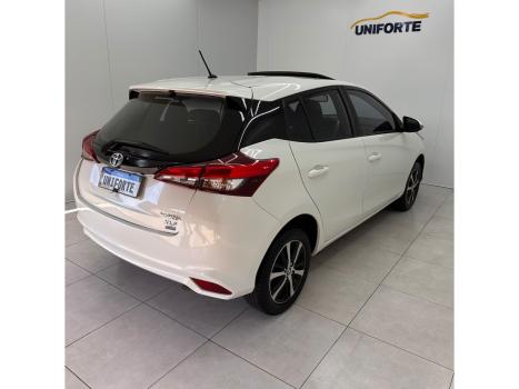 TOYOTA Yaris Sedan 1.5 16V 4P FLEX XLS CONNECT MULTIDRIVE AUTOM�TICO CVT, Foto 3