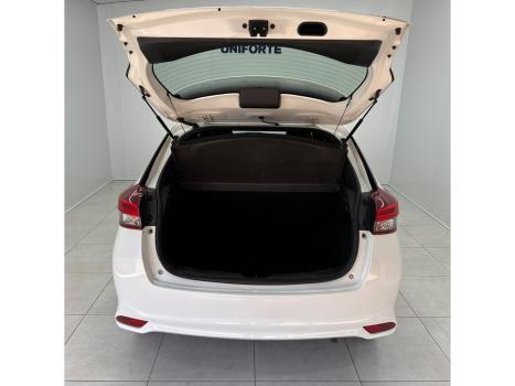 TOYOTA Yaris Sedan 1.5 16V 4P FLEX XLS CONNECT MULTIDRIVE AUTOM�TICO CVT, Foto 9